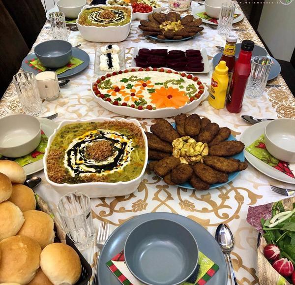 عکس سفره افطاری دو نفره