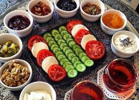 عکس سفره افطاری دو نفره