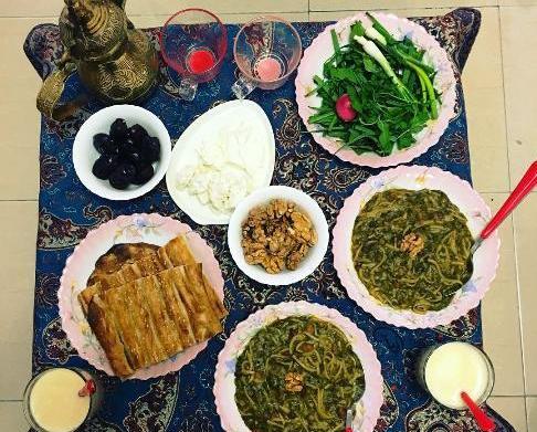 عکس سفره افطاری دو نفره