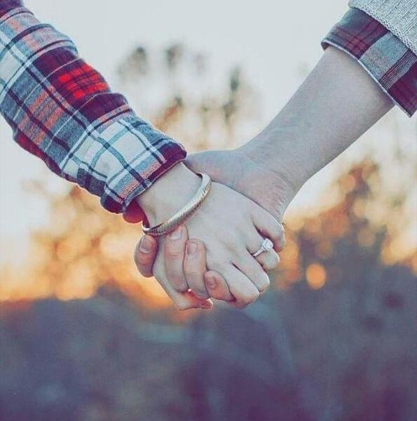 عکس دست دونفره یلدا