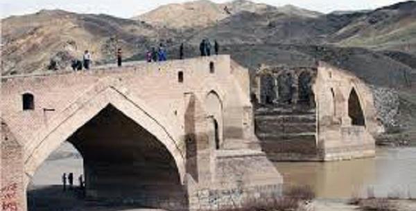 عکس میانه