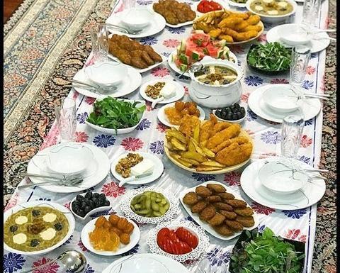 عکس سفره افطار دسته جمعی