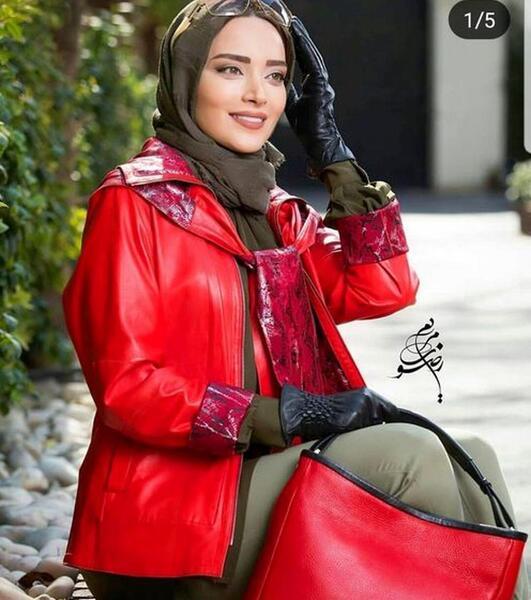 عکس قرمزپوش