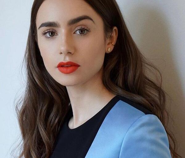 عکس لیلی کالینز