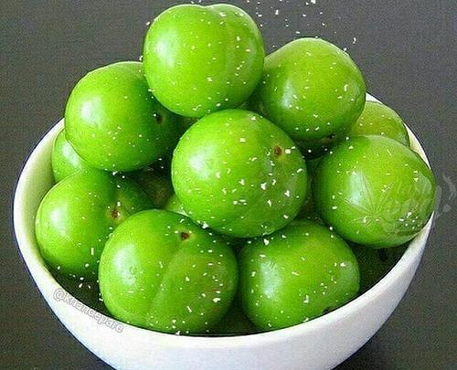 عکس آلوچه سبز