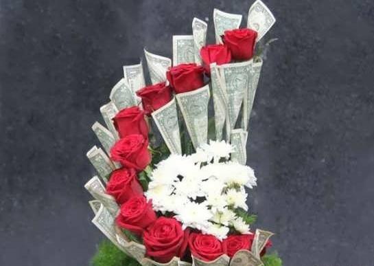 عکس دسته گل عروس با پول