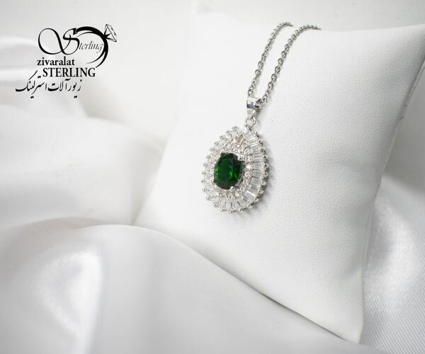 عکس گردنبند نگین دار