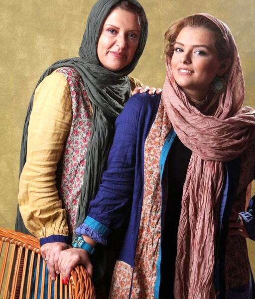 عکس دنیا کمالی خواننده کرد
