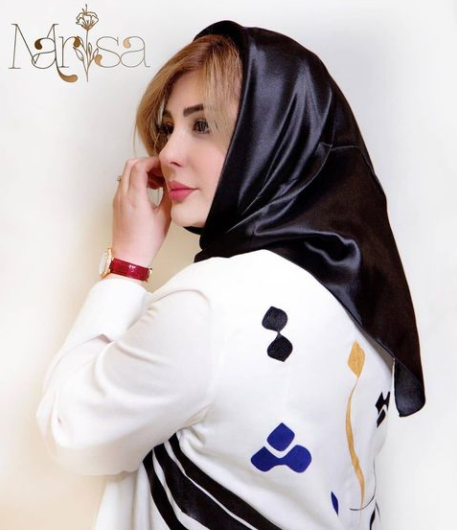 عکس نیمرخ از نیوشا ضیغمی
