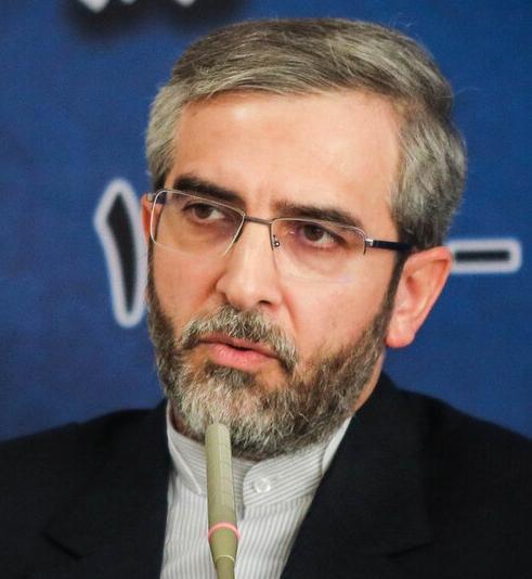 عکس آقای باقری