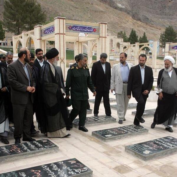 عکس گلزار شهدای کرمان