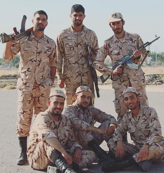 عکس آقای کلاشینکف