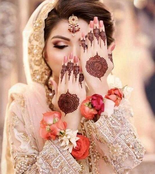 عکس دست عروس زیبا