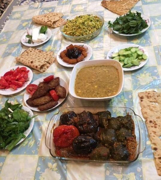 عکس سفره ی افطار ساده و زیبا