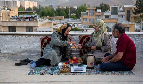 عکس سیزده بدر در خانه