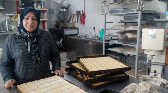 عکس خانم قناد