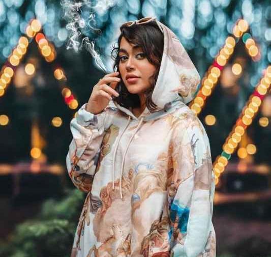 عکس نگین در اکیپ نیکا