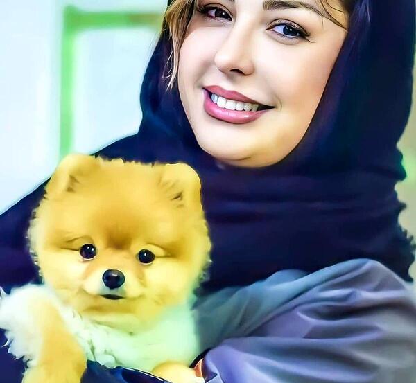 عکس نیوشا ضیغمی با سگش