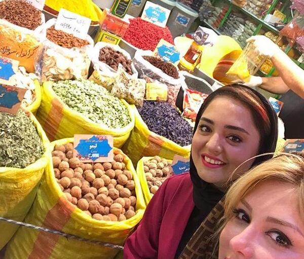 عکس نیوشا ضیغمی با همسرش