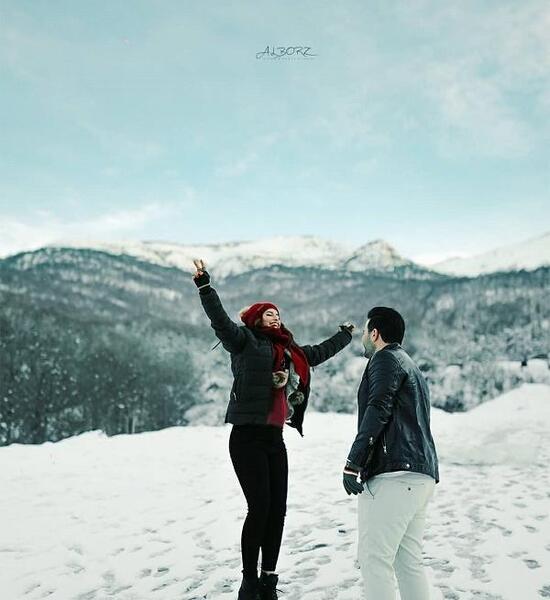 عکس بغل تو برف
