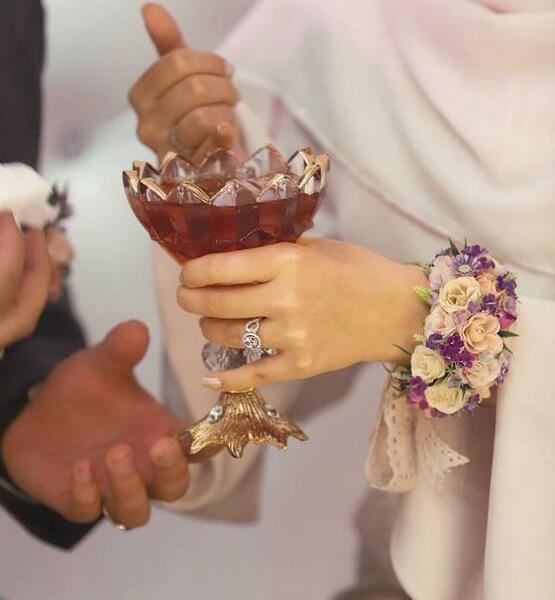 عکس دوتا دست نامزدی