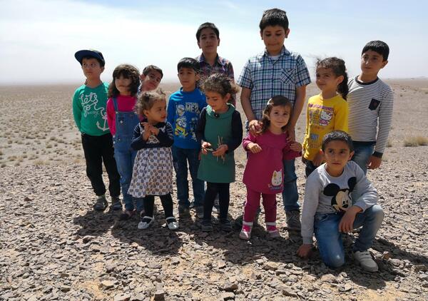 عکس پسر بچه روستایی
