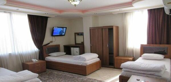 عکس ورزشگاه هرندی