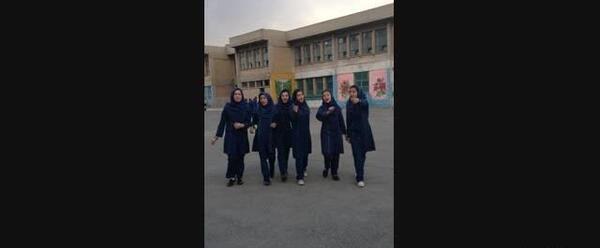 عکس فیک دخترونه در مدرسه