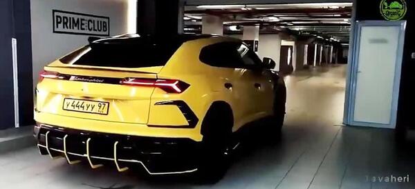 عکس شاسی بلند لامبورگینی
