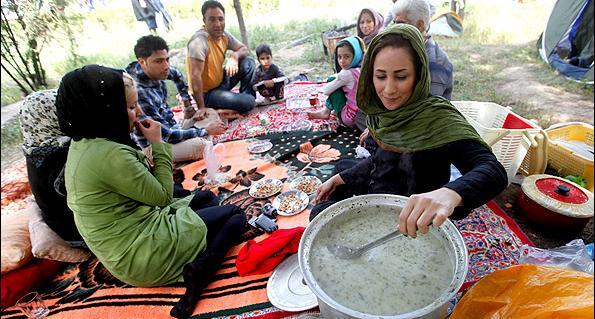 عکس سیزده بدر خانواده