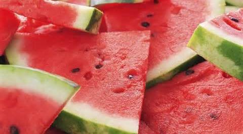 عکس هندوانه قرمز و شیرین