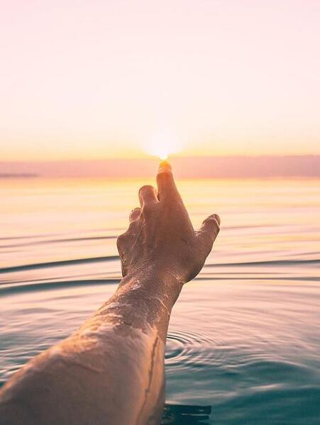 عکس فیک پسرونه لب دریا