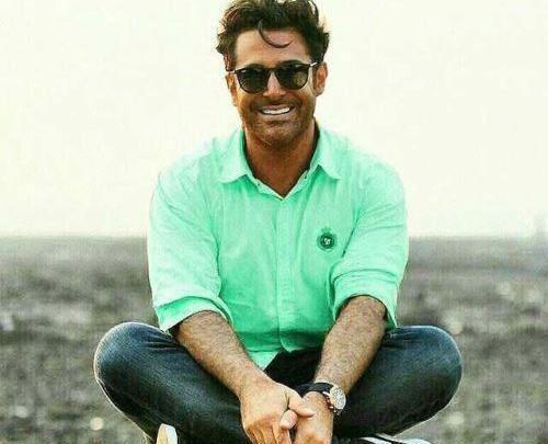 عکس محمد رضا گلزار نوشته