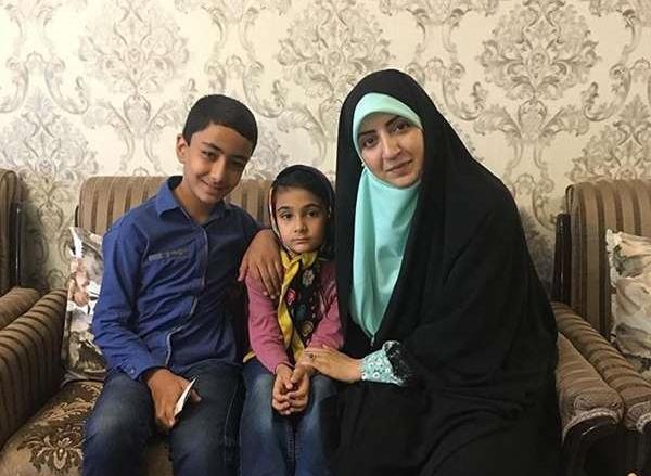 عکس خانم حسینی گوینده خبر