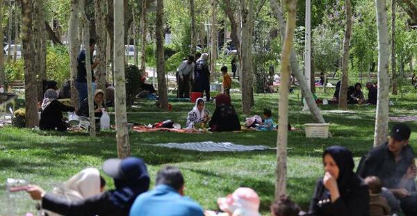 عکس سیزده بدر در اصفهان