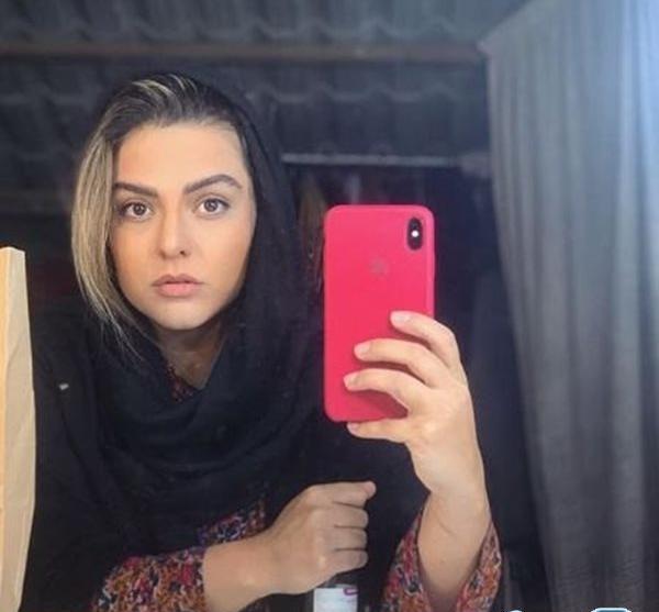 عکس دختر سلفی