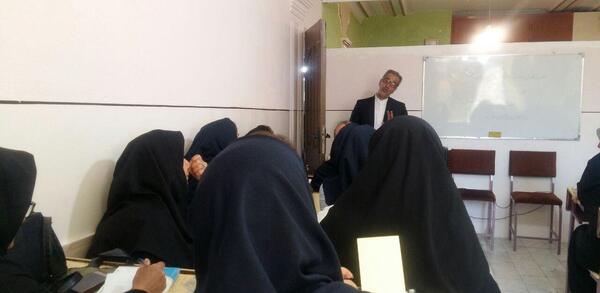 عکس فیک دخترونه تو مدرسه