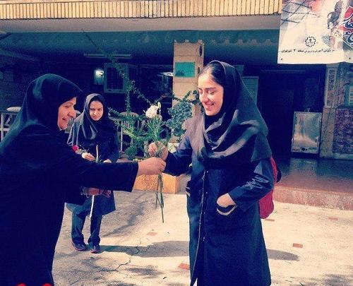 عکس فیک دخترونه تو مدرسه