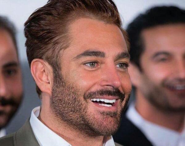 عکس لبخند محمدرضا گلزار