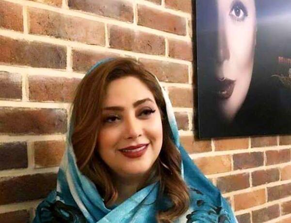 عکس خانم آرایشگر