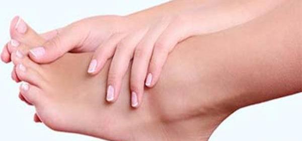 عکس خواب رفتن پا