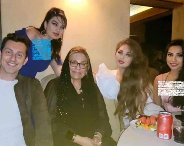 عکس طلا گلزار در تولد ابی