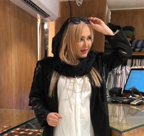 عکس زهره فکور صبور چند سالشه