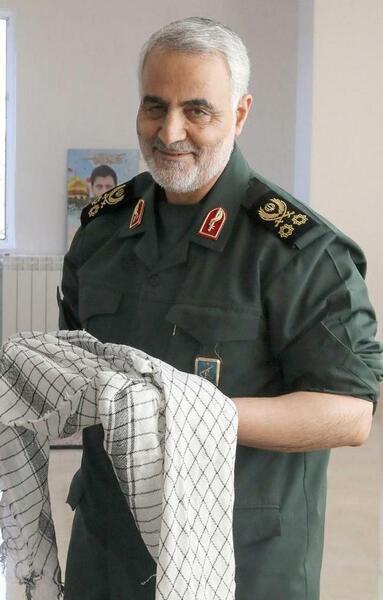 عکس فرد کرونایی