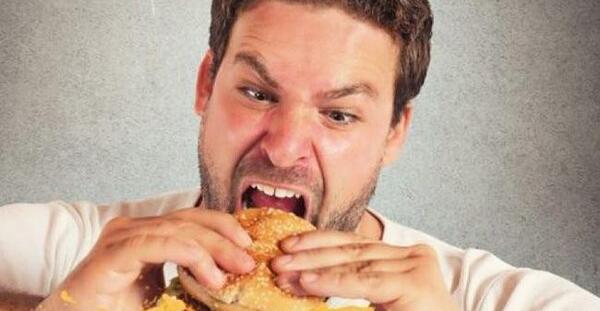 عکس غذا خوردن رهبر
