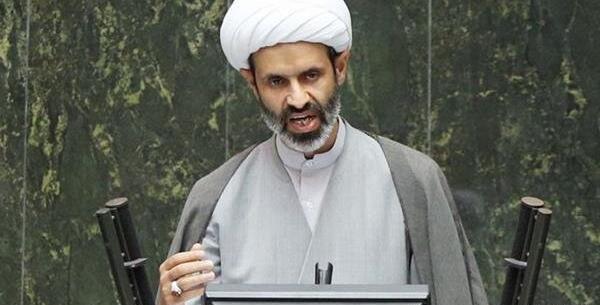 عکس نوشته قضاوت ناعادلانه