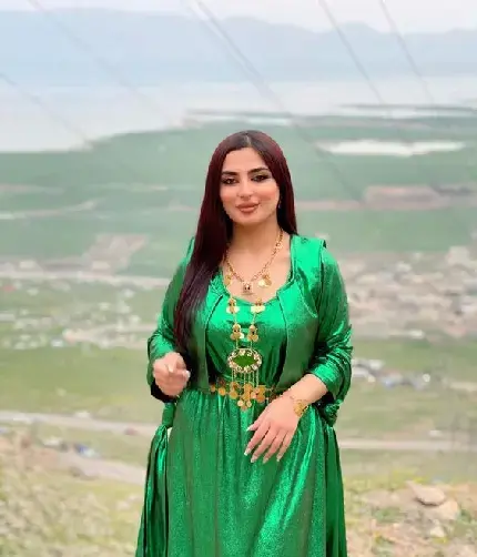 عکس لباس عروسی یلدا