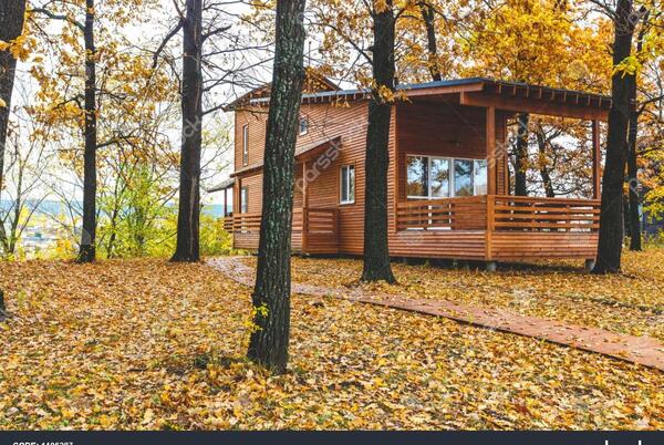 عکس کلبه و پاییز