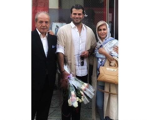 عکس روزبه حصاری و مادرش