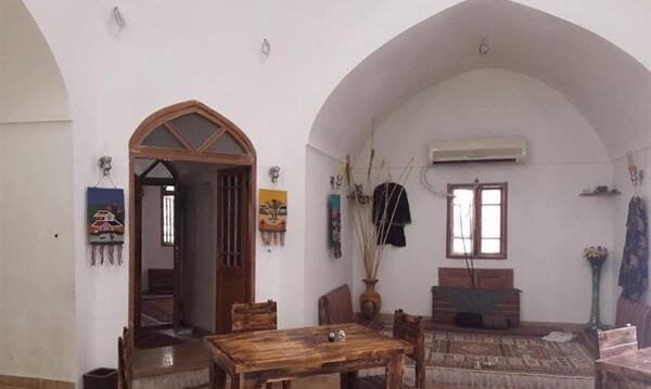 عکس رستوران سنتی باغ طوبی کرج